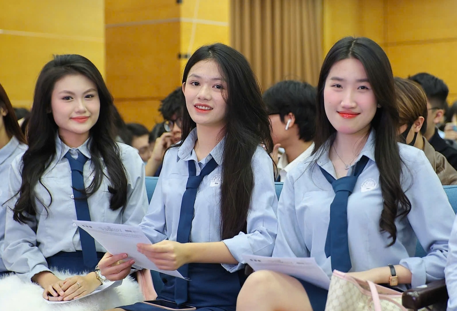 Học viện Ngoại giao công bố không tăng học phí, cao nhất 4,5 triệu đồng/tháng