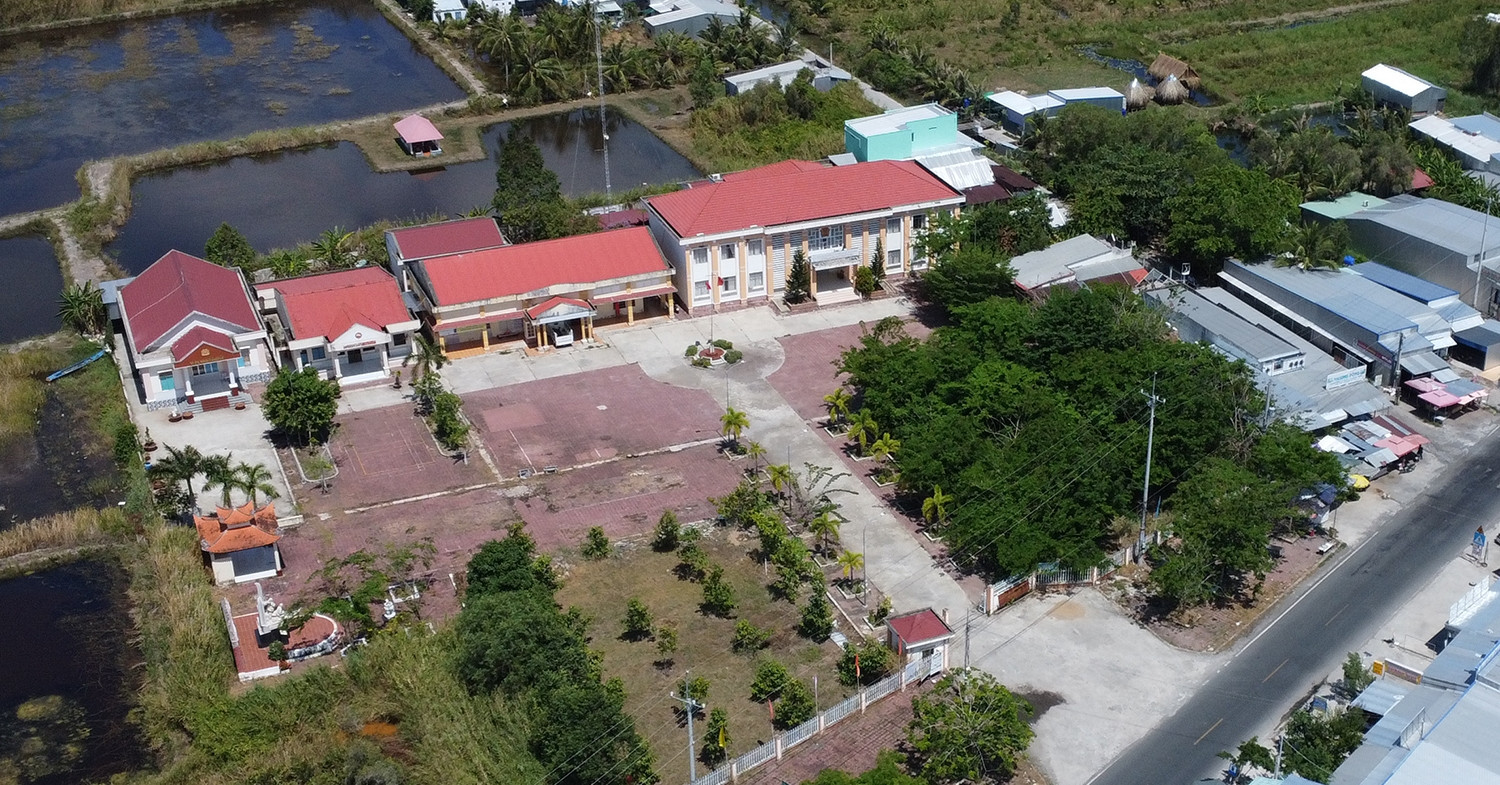Thường trực Đảng ủy xã bị phê bình vì đi học tập kinh nghiệm trong ngày làm việc