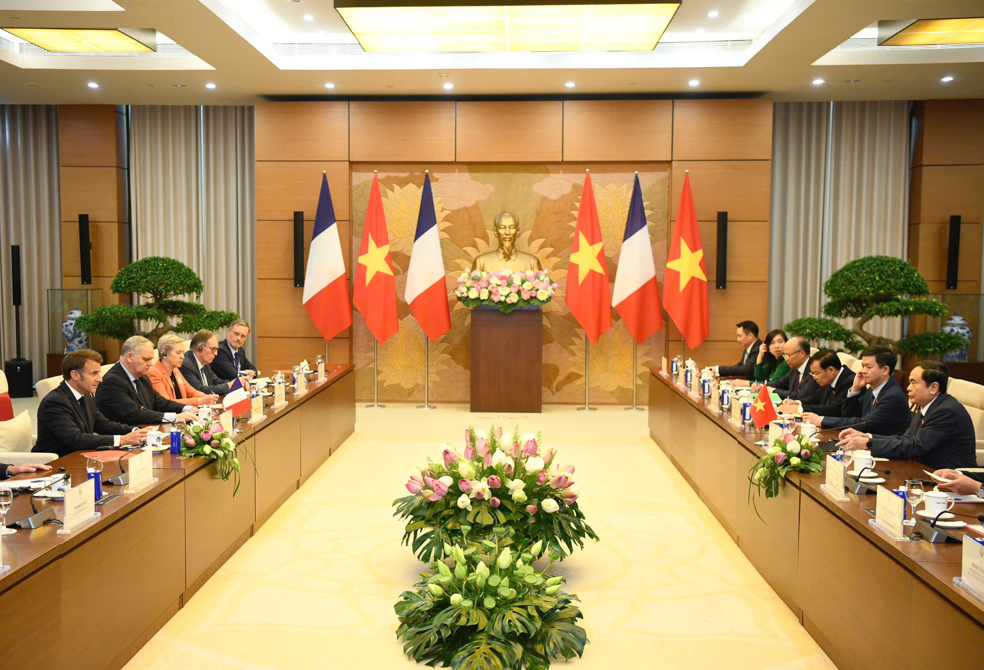 Tran Thanh Man 4.jpg