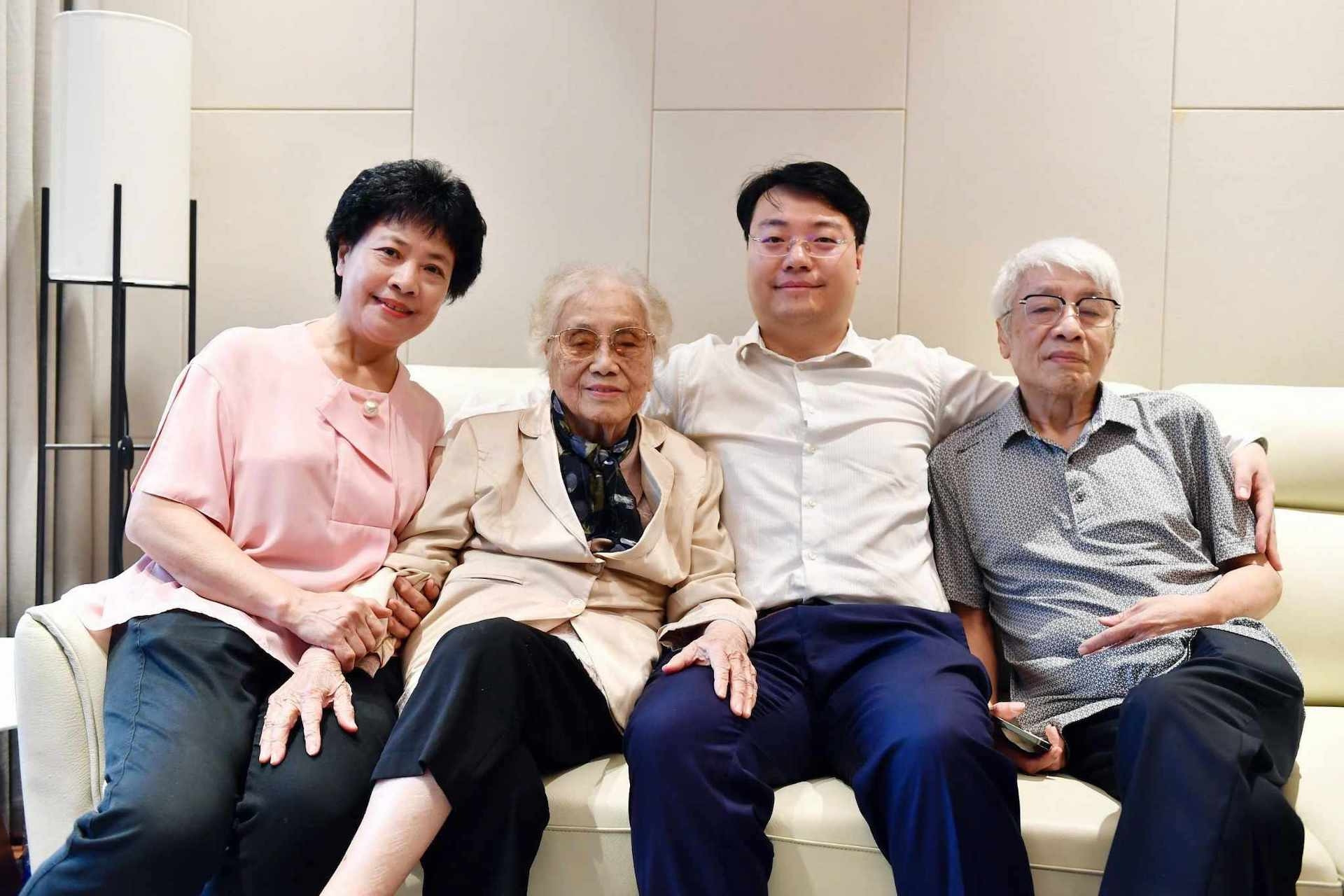 Tuổi 98 của nguyên Phó Chủ tịch nước Nguyễn Thị Bình