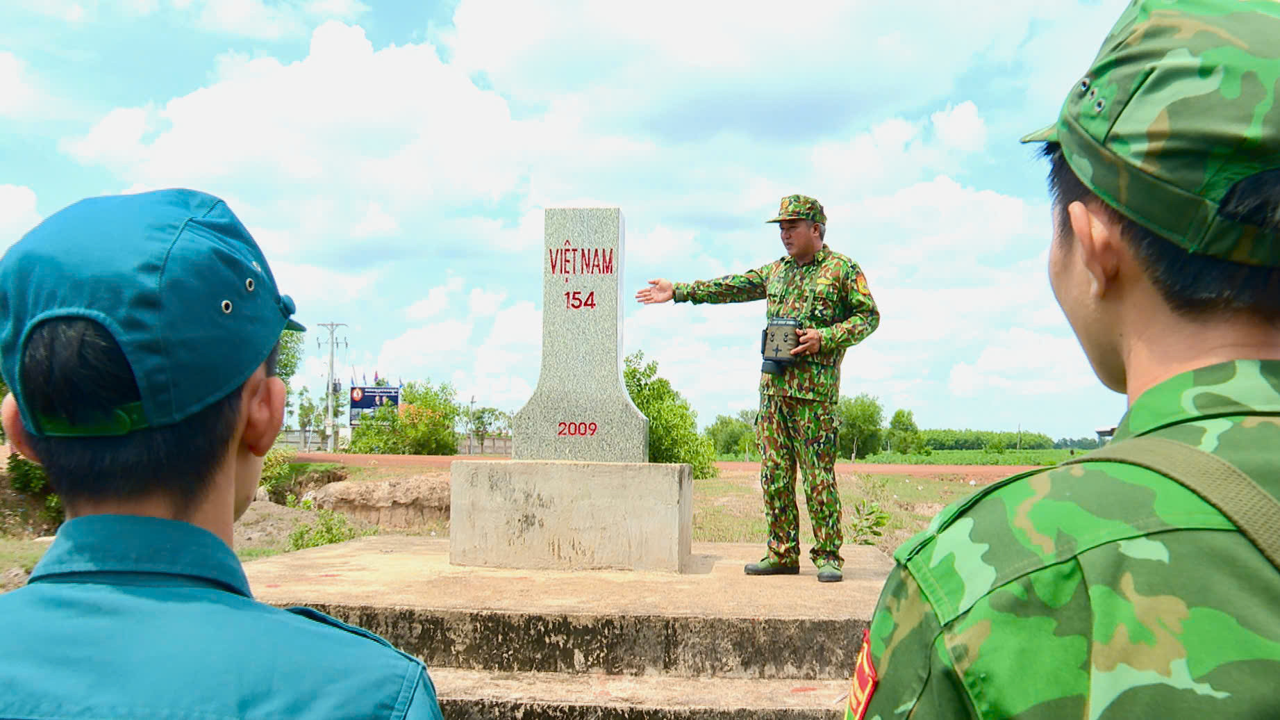 ឆ្មាំព្រំដែន 1.jpg