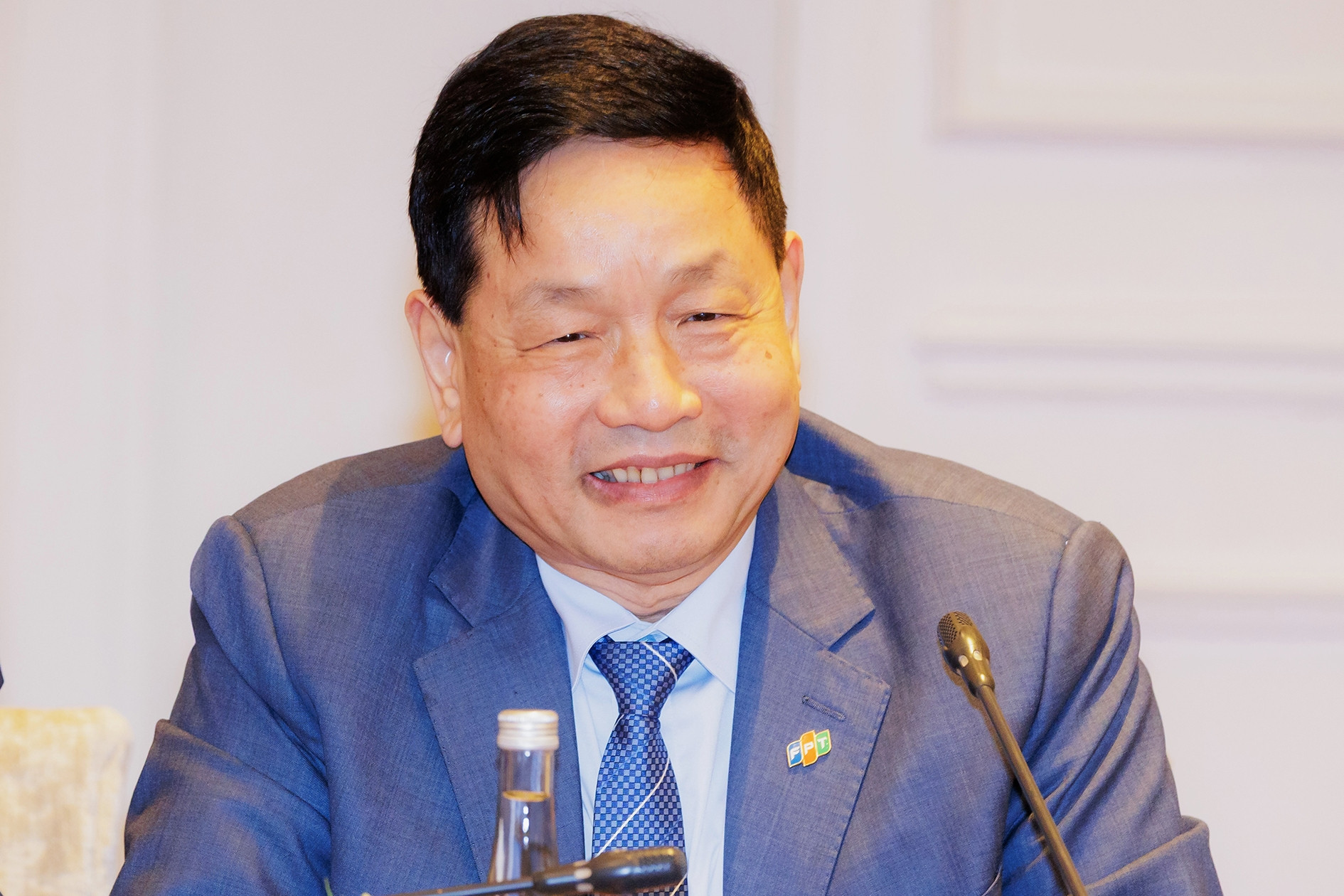 Chủ tịch FPT đề xuất chiến lược 'đồng hiện diện' với các doanh nghiệp Pháp