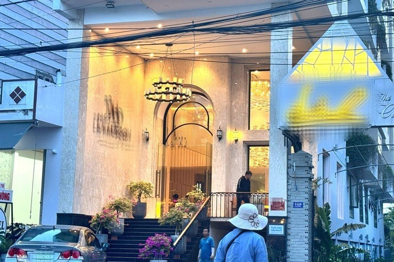 Du khách nước ngoài tử vong trong tình trạng khỏa thân tại khách sạn