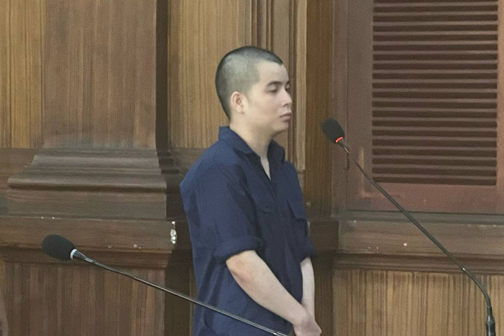 Gã trai mua xăng thiêu chết người yêu vì bị đòi chia tay