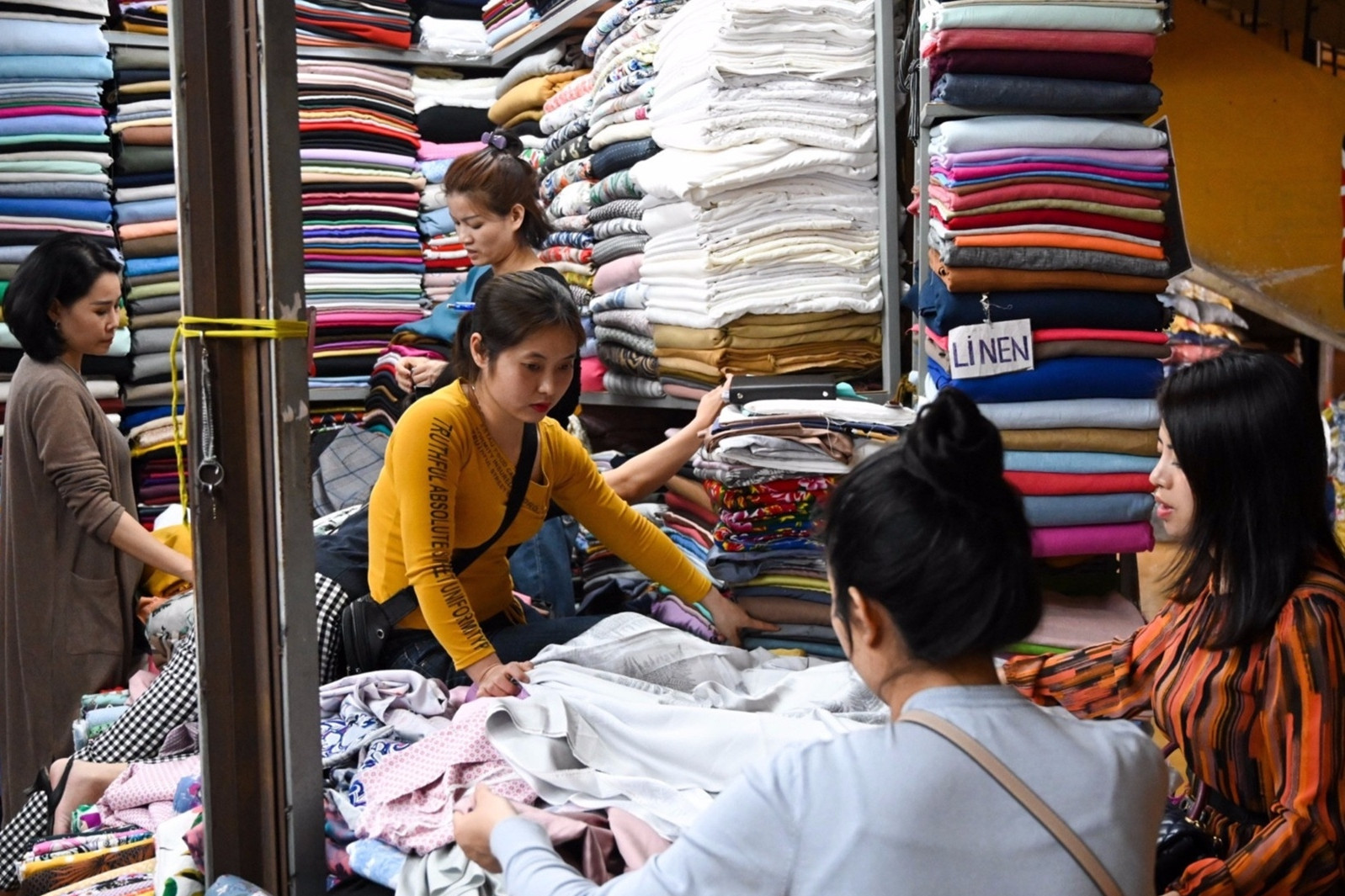 Hộ kinh doanh tiếp cận gần 23.000 tỷ vốn vay không cần tài sản đảm bảo