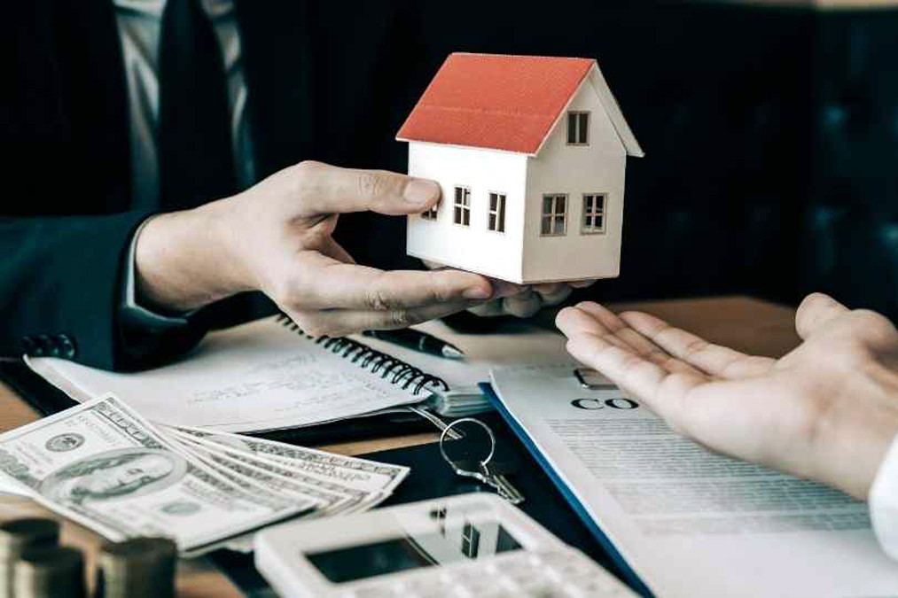 Khi ly hôn chủ hộ được nắm quyền chia tài sản?