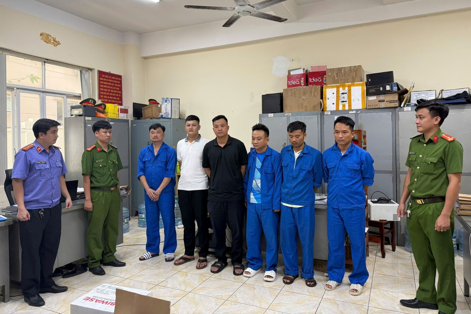 Khởi tố chủ tịch phường ở Đồng Nai cùng 4 thuộc cấp vì nhận hối lộ