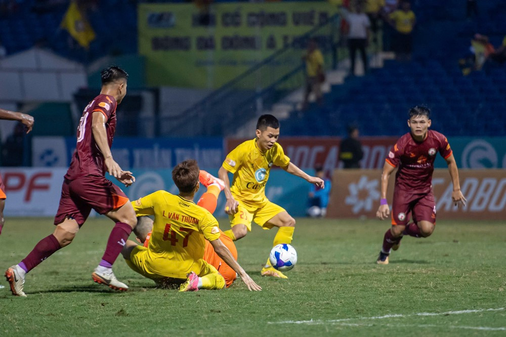 thanh hoa vs binh dinh 2.jpg