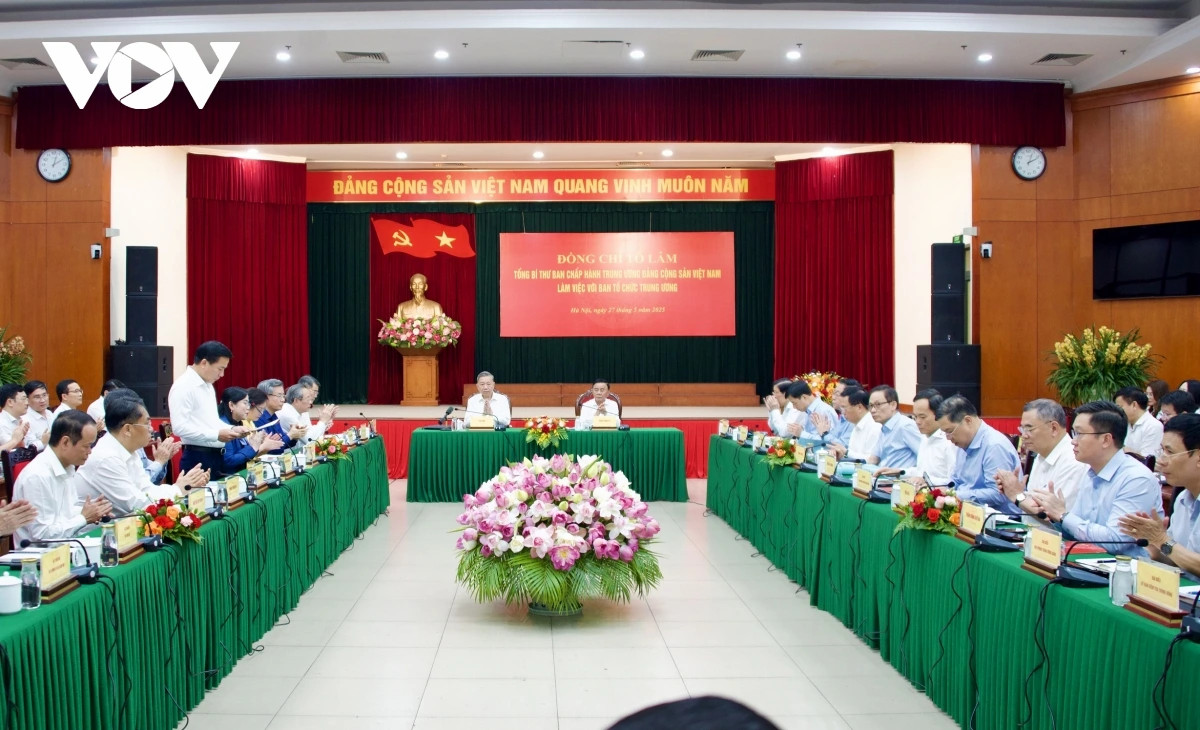 tong bi thu con thuyen cach mang viet nam da buoc vao giai doan tang toc, but pha hinh anh 2