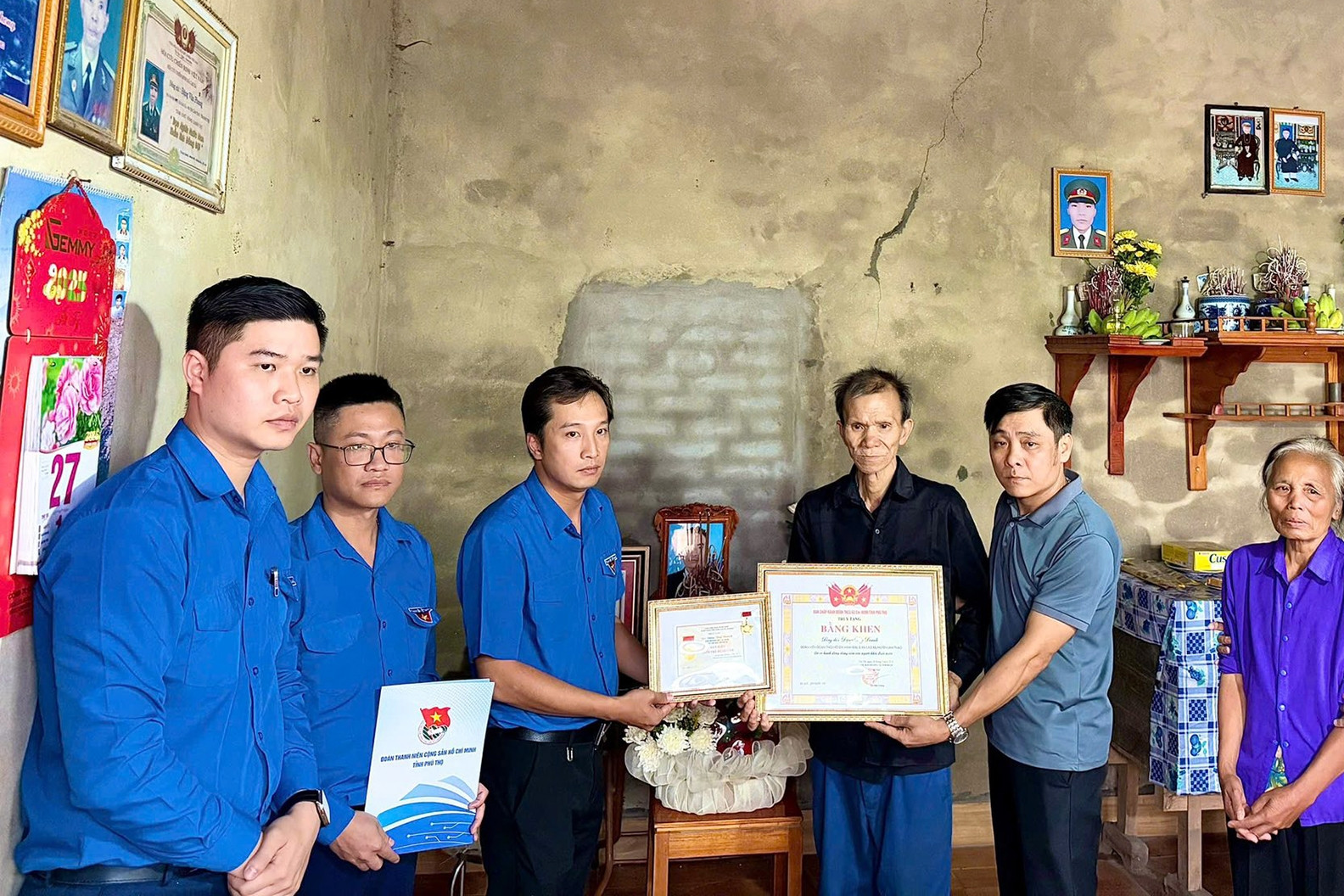 Truy tặng Huy hiệu 'Tuổi trẻ dũng cảm' cho thanh niên cứu 4 học sinh đuối nước