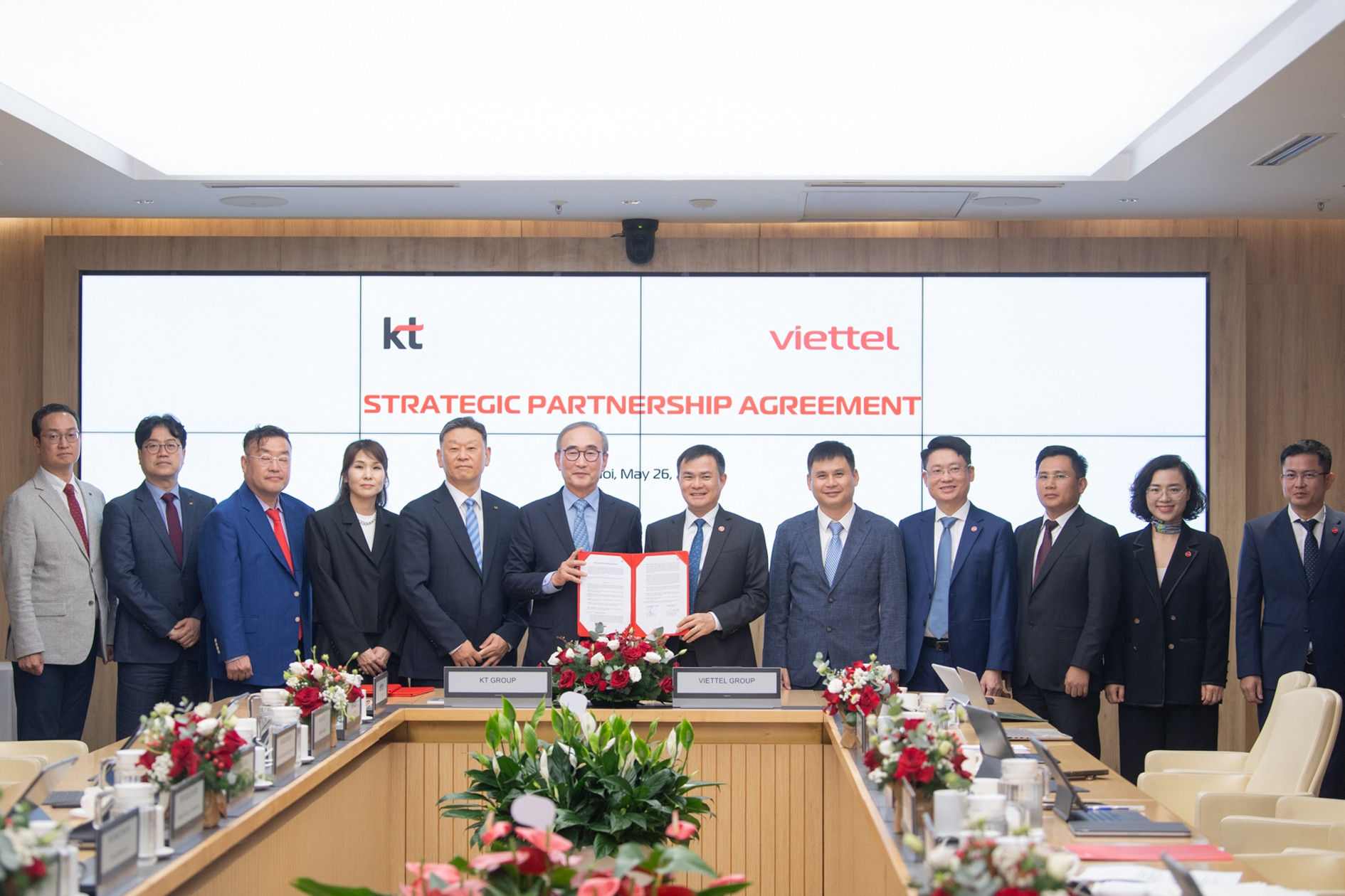 Viettel bắt tay Tập đoàn KT thúc đẩy chuyển đổi số trên nền tảng AI
