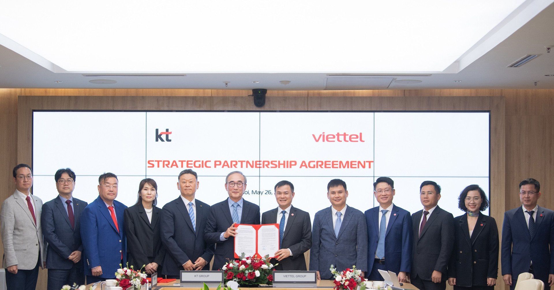 Viettel bắt tay Tập đoàn KT thúc đẩy chuyển đổi số trên nền tảng AI