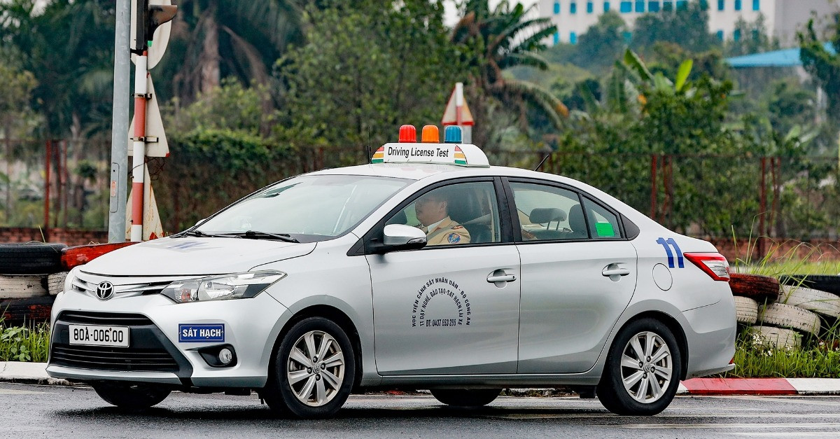 Áp dụng bộ 600 câu hỏi sát hạch lái xe mới, không thể học mẹo