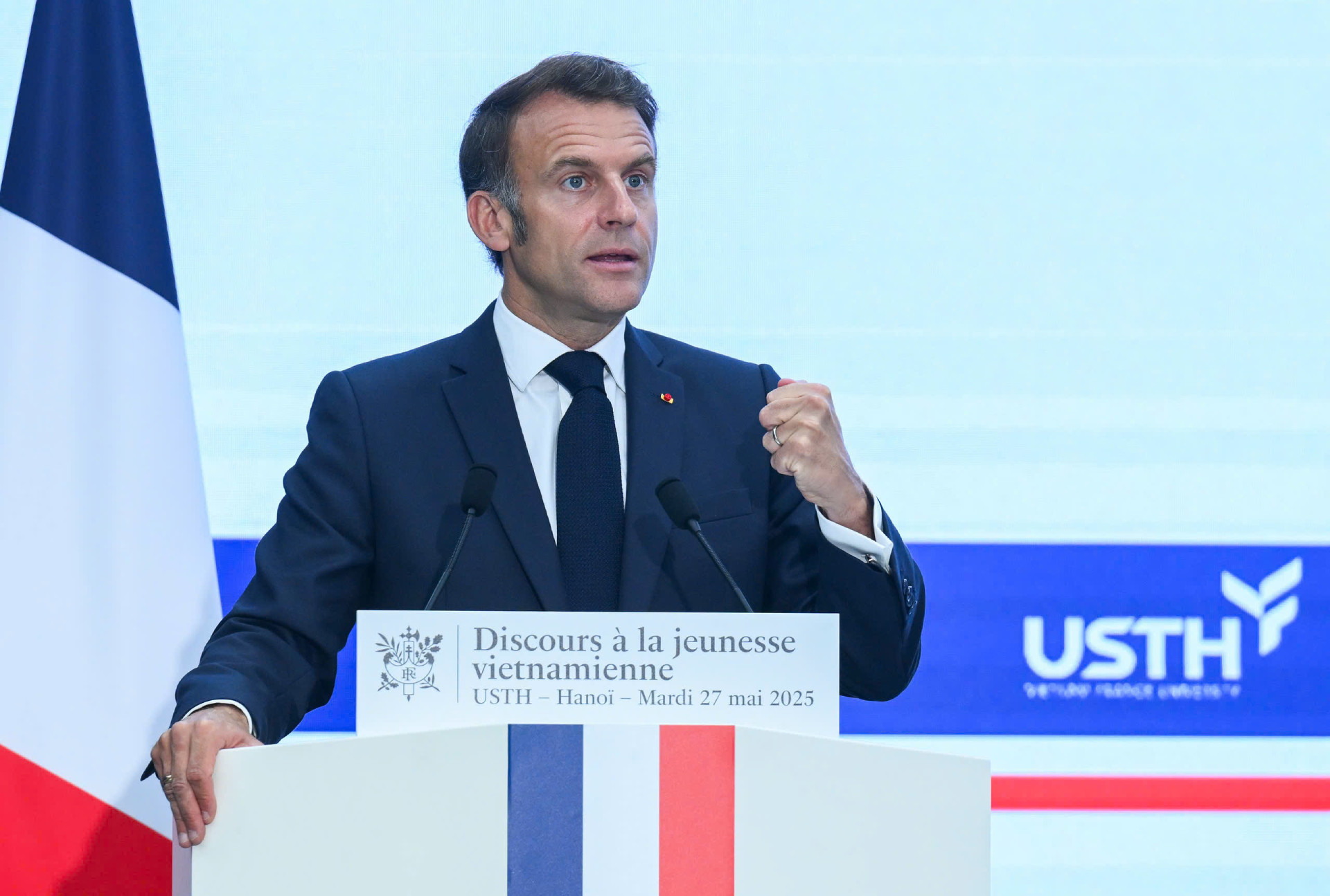 z6643763329723_c5414e14cccf3cbb105b1fe6f0509fcc (1).jpg