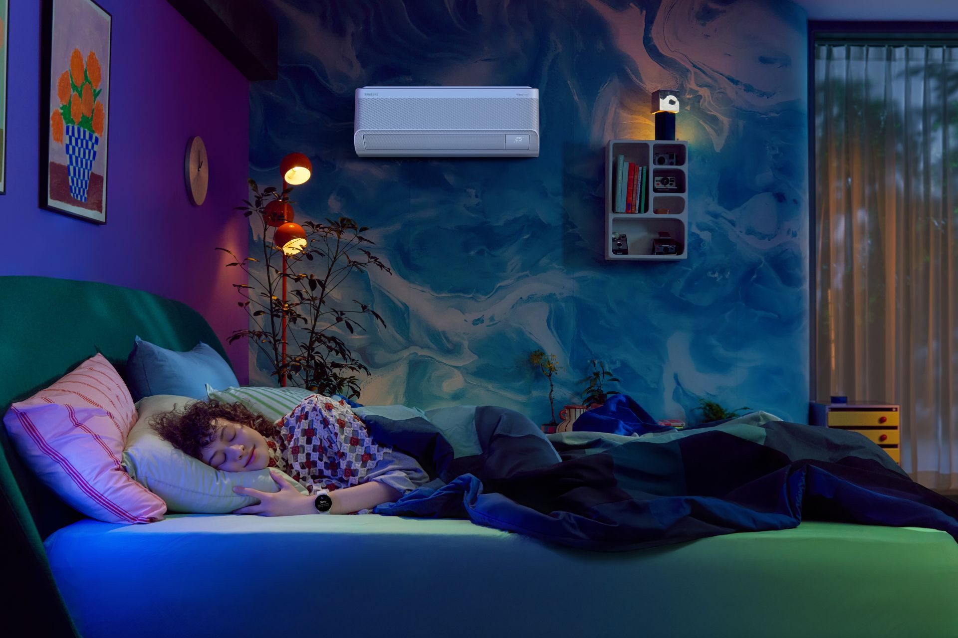 2025 Samsung Bespoke AI WindFreeTM_KV_Lifestyle Cut_WindFree Wearable Good Sleep_Horizontal.jpg
