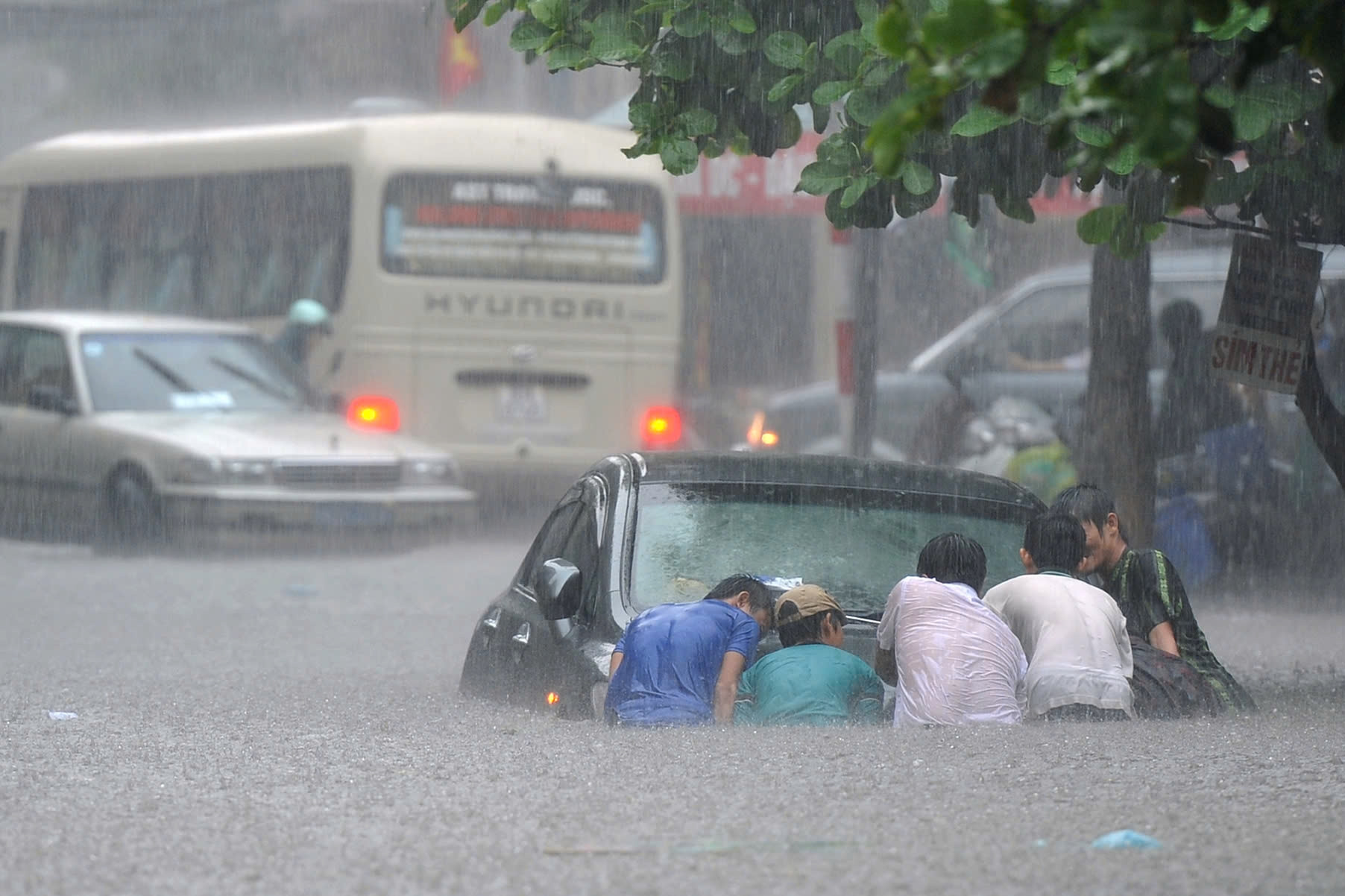 Dự báo thời tiết 29/5/2025: Mưa lớn xối xả ở miền Bắc, cường suất đến 150mm/3h