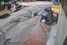 Bản tin sáng 28/5: Cảnh sát vây bắt đối tượng đốt 4 nhà dân, thiệt hại hơn 13 tỷ