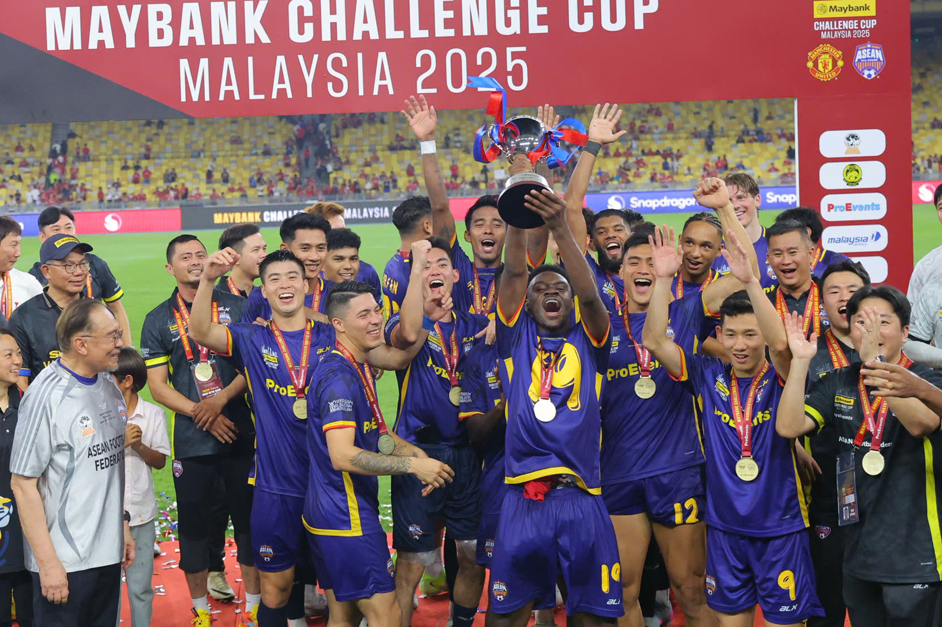ASEAN All Star Mu 1.jpg