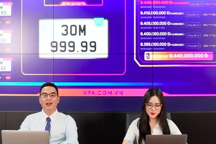 Biển số ngũ quý 9 siêu VIP của Hà Nội vừa được chốt giá rẻ bất ngờ