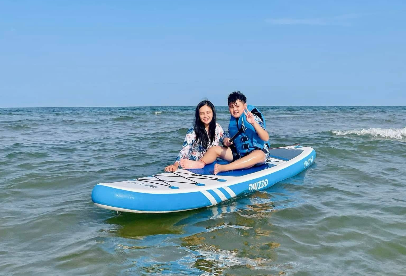 Bố mẹ 'căng não' lên lịch trình, xin nghỉ không lương để đưa con du lịch hè