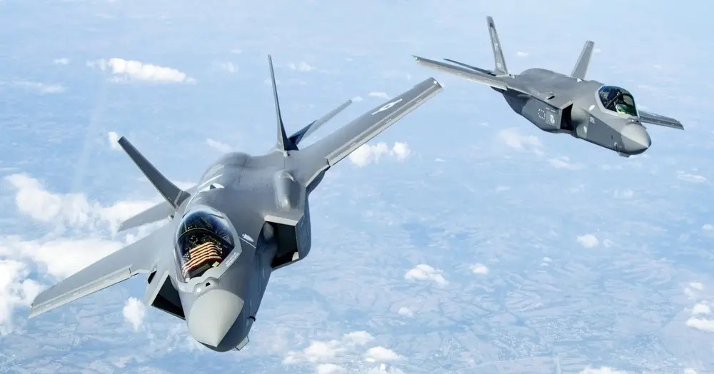Bóc tách công nghệ Su-57M và F-35: ‘Quái thú’ Nga có đấu được ‘diều hâu’ Mỹ?