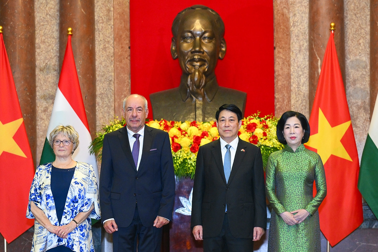 Chủ tịch nước Lương Cường chủ trì lễ đón Tổng thống Hungary và Phu nhân