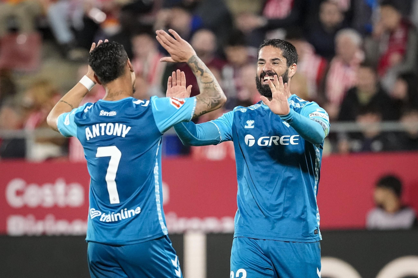 EFE - Isco Antony.jpg