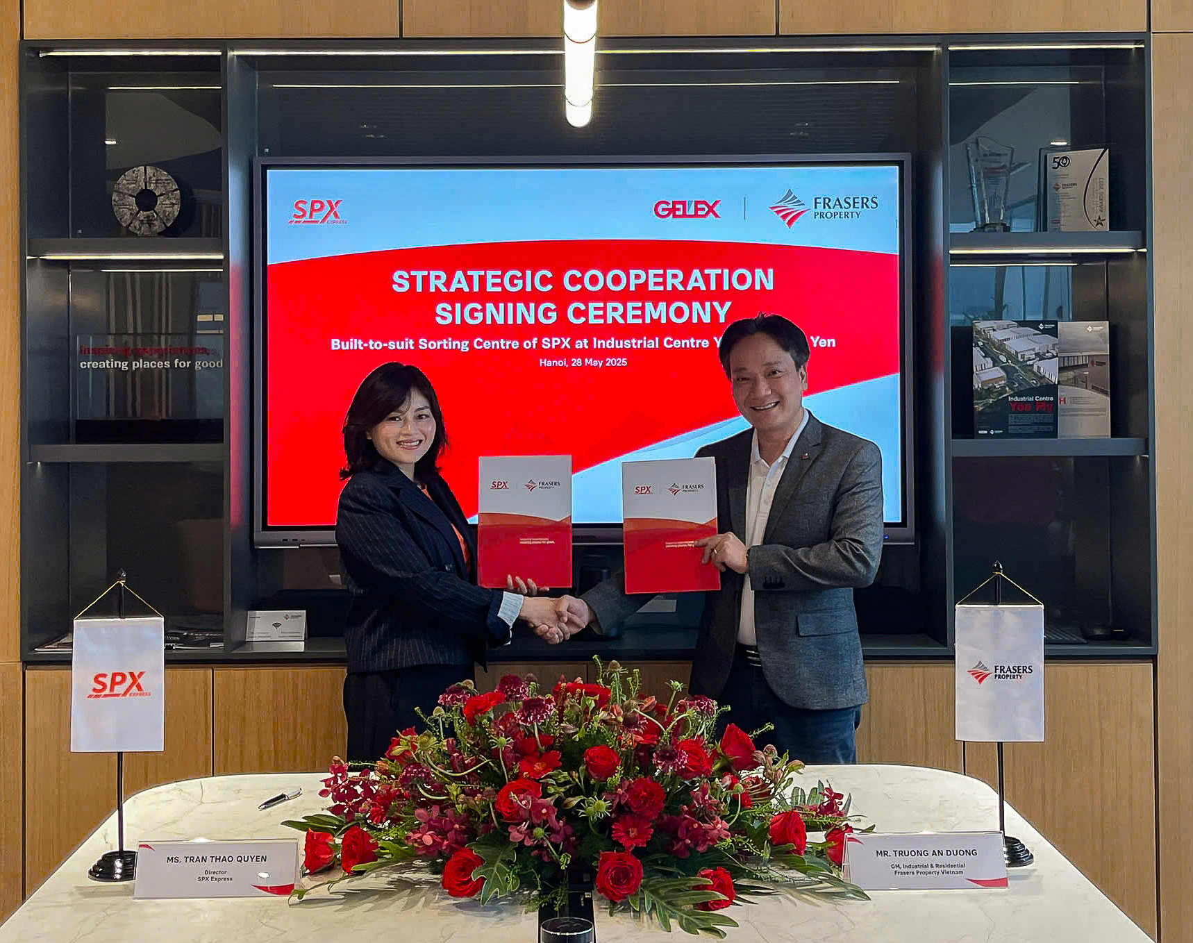 FPV SPX Signing 28May (3) (Thumbnail + Ảnh báo).jpg