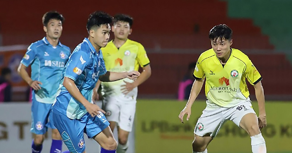 Kịch bản xuống hạng V-League: 5 đội 'cầm đèn đỏ'