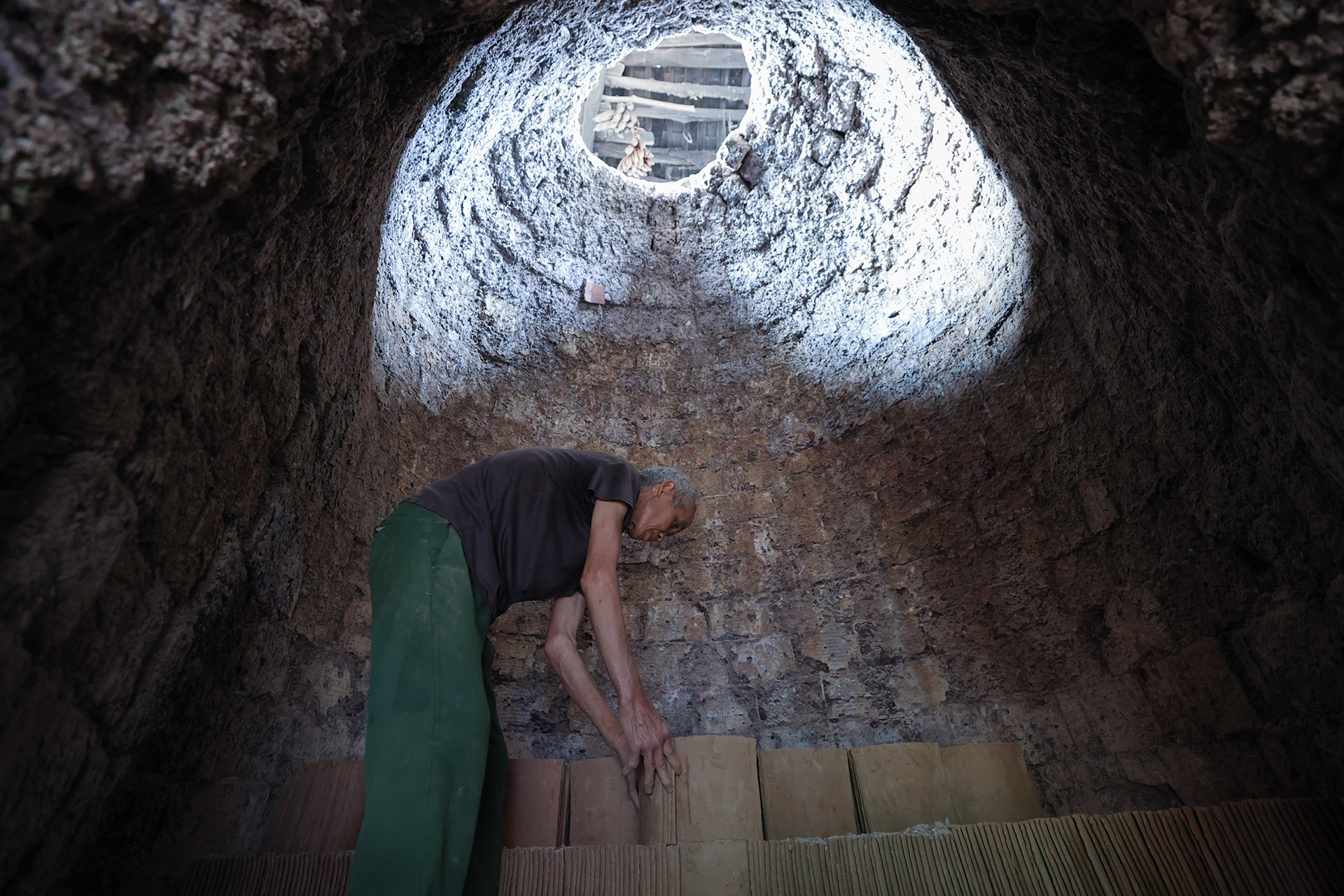 Nghề trăm năm 'biến đất thành tiền' của đồng bào Nùng ở Lũng Rì