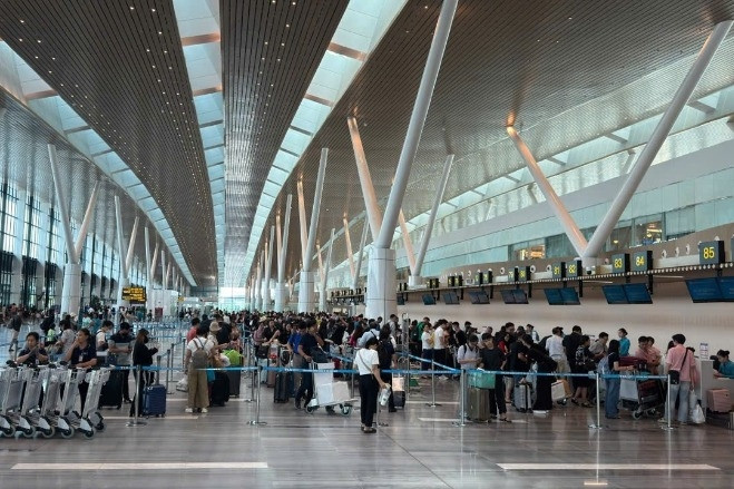 Nhà ga T3 Tân Sơn Nhất dự kiến đón 2,3 triệu lượt khách dịp hè