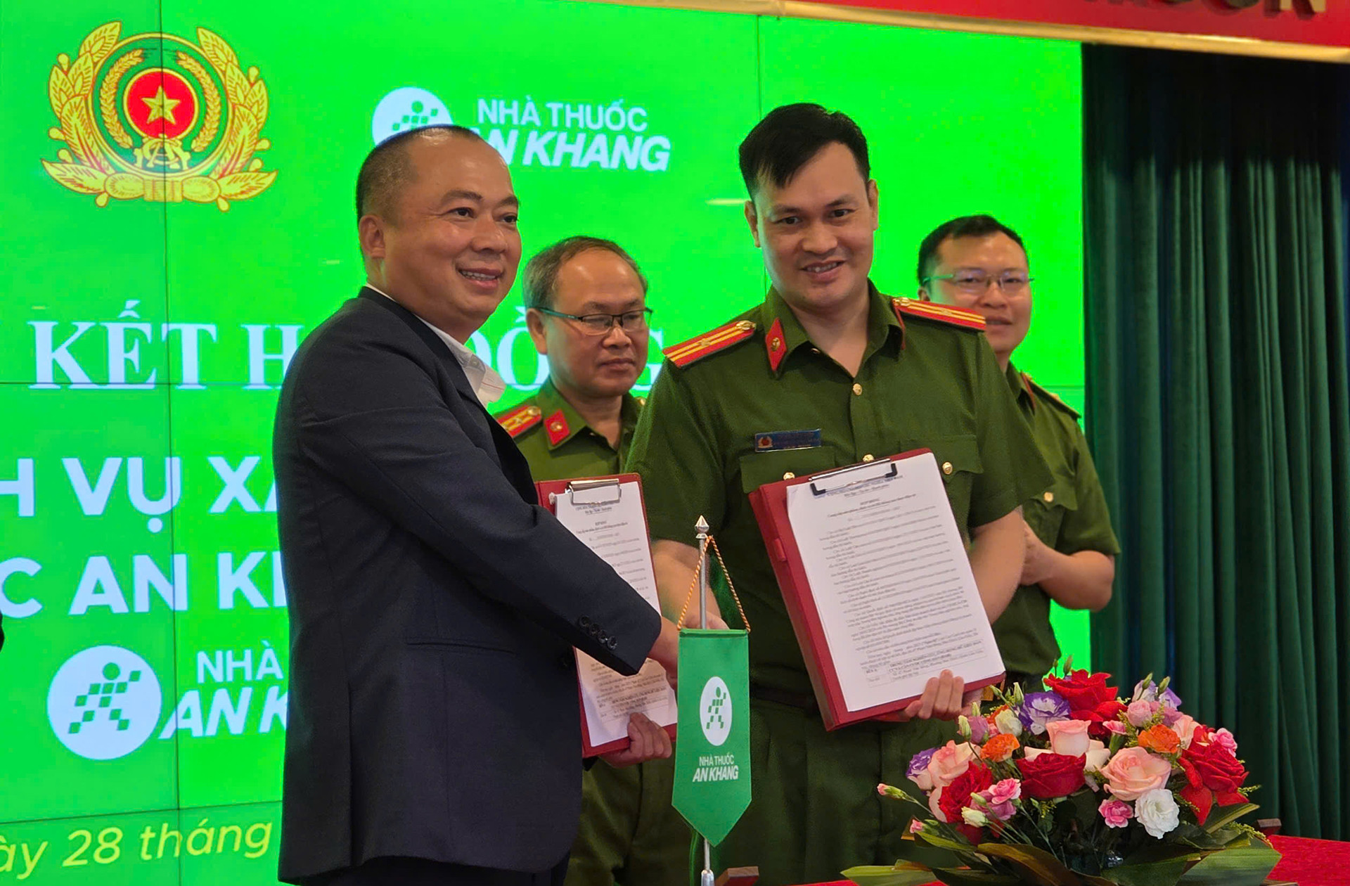 Nha thuoc An Khang.jpg