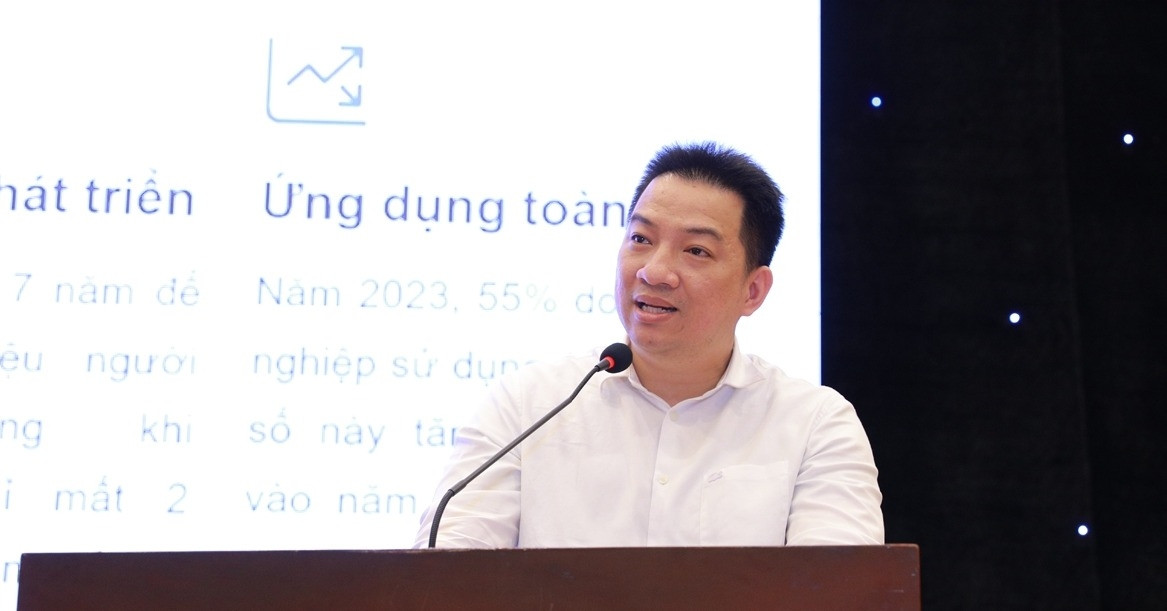 ‘Những chuyên viên giỏi là những người dùng AI nhiều hơn cả’