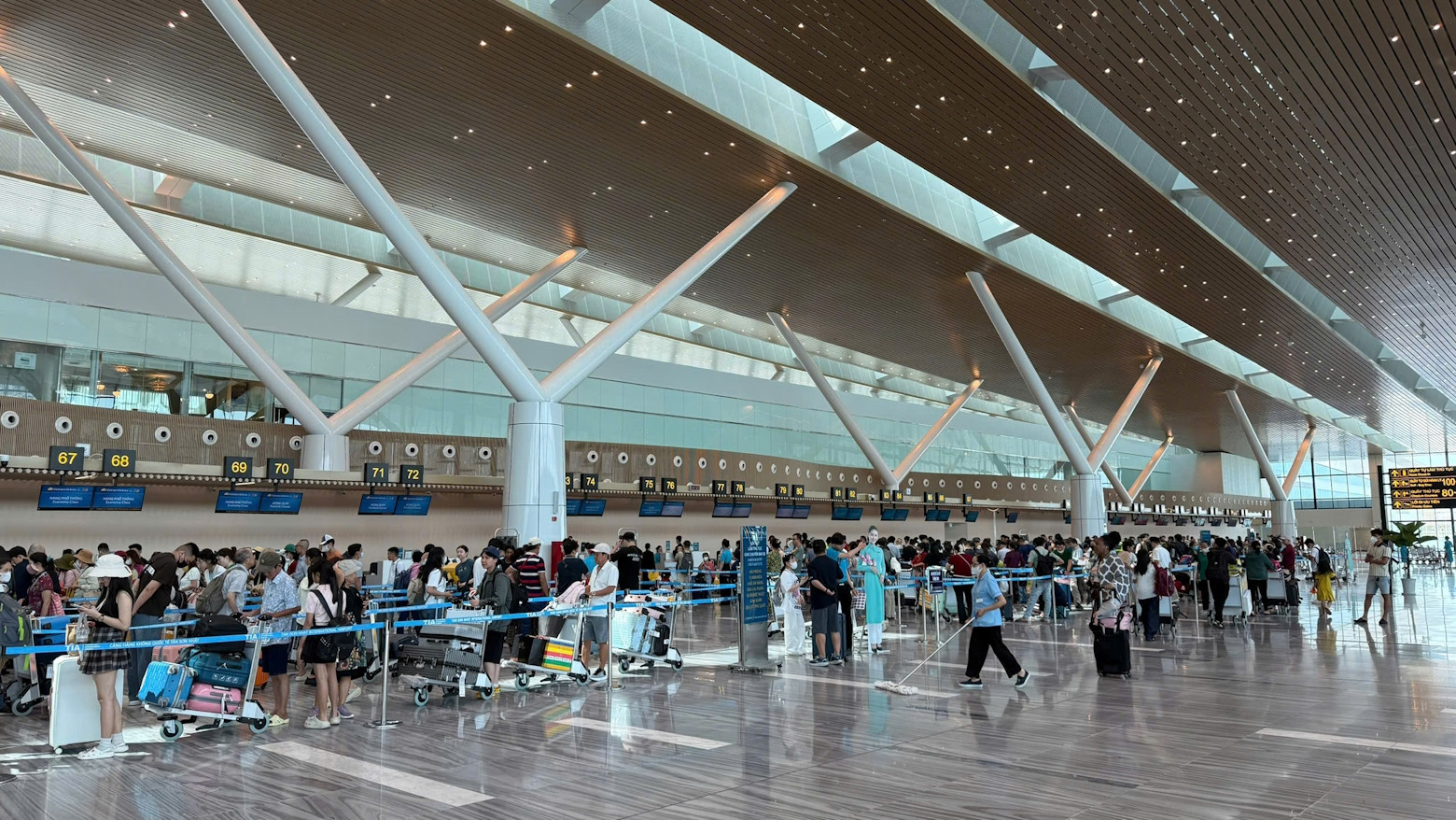 san bay tan son nhat 1000001885 (1).jpg