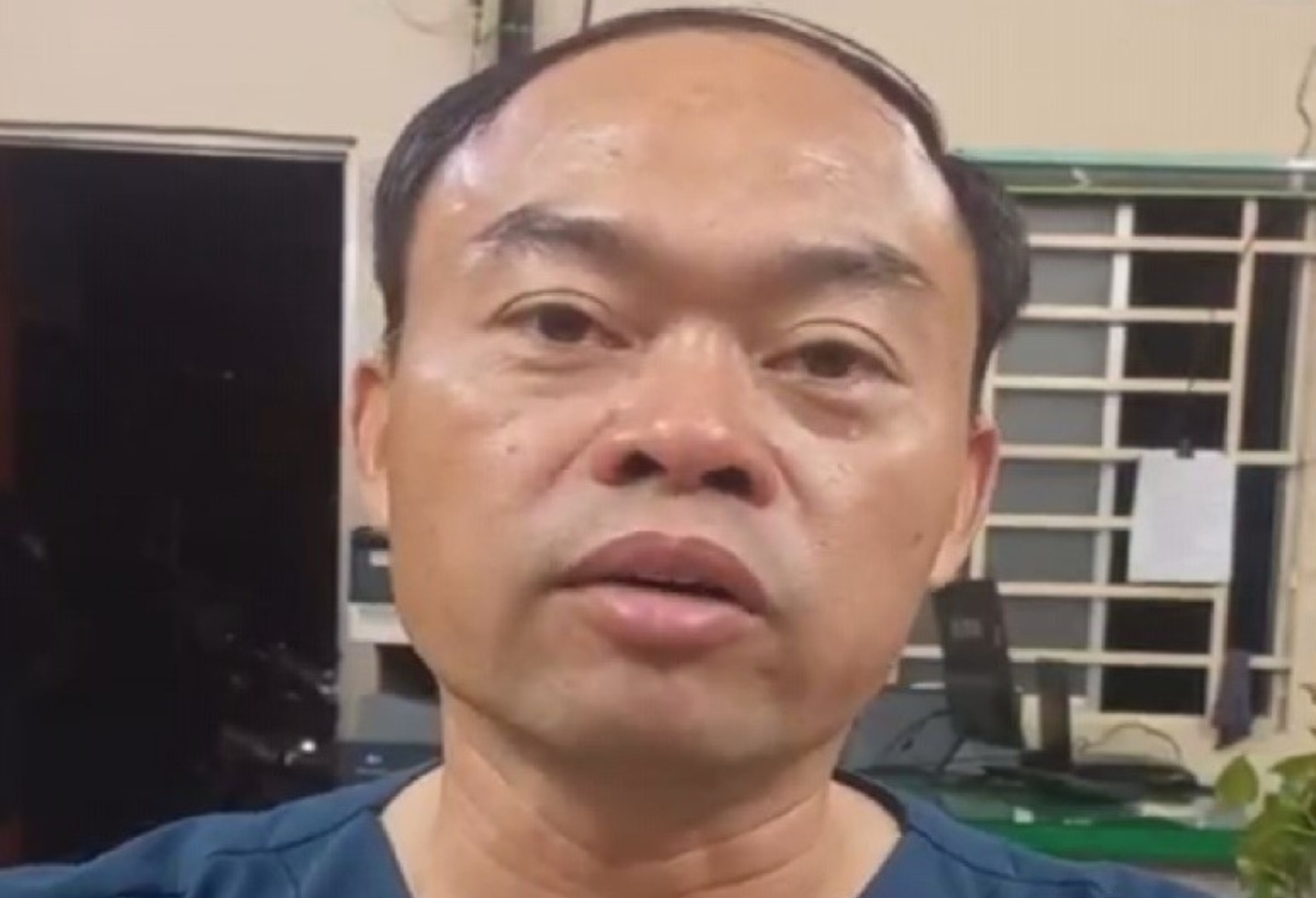 Tạm giữ hình sự bác sĩ dùng dao đâm đồng nghiệp tại phòng khám