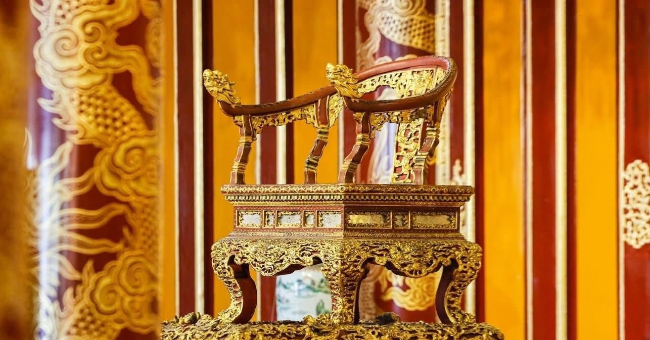 Thành lập Hội đồng quốc gia để phục hồi nguyên trạng ngai vàng triều Nguyễn