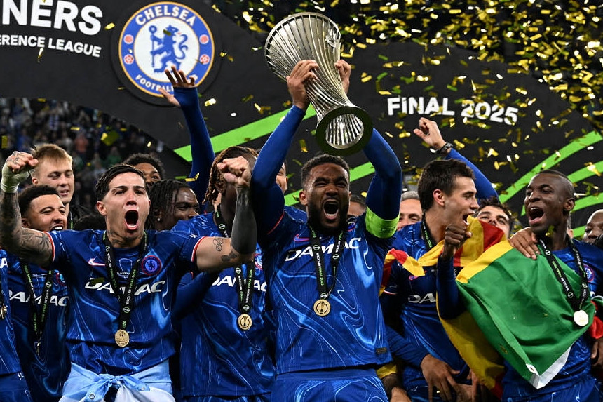 Chelsea vô địch Conference League: Maresca và vũ điệu Cole Palmer