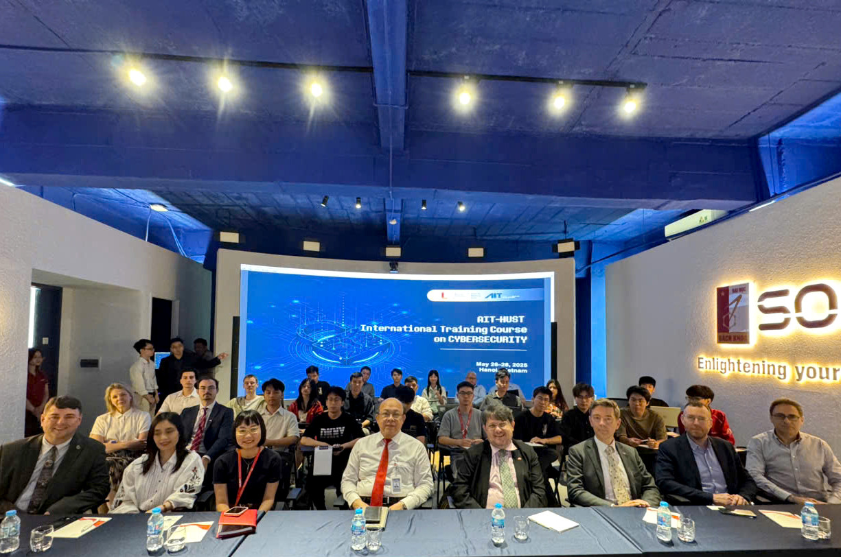 dai hoc BKHN ATTT.jpg