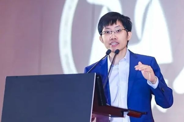 Danh tính của tỷ phú công nghệ mới từng là 'thần đồng toán học' ở vùng quê nghèo