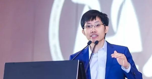 Danh tính của tỷ phú công nghệ mới từng là 'thần đồng toán học' ở vùng quê nghèo