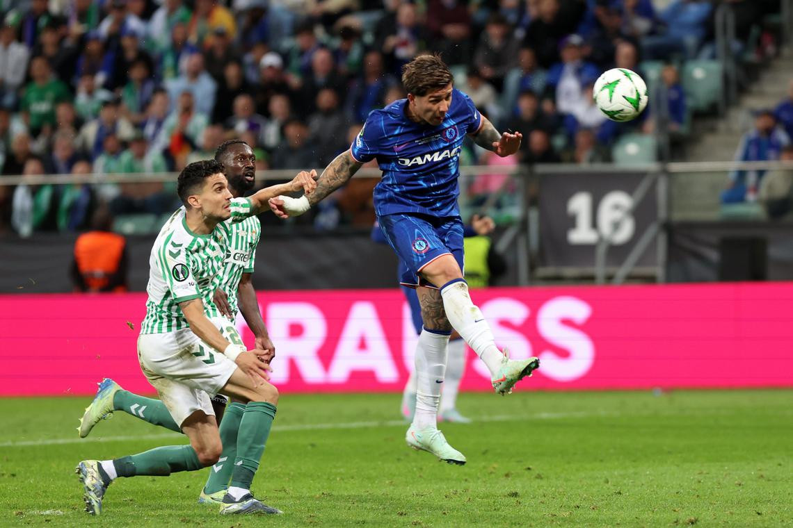 EFE-EPA Enzo Fernandez Betis Chelsea.jpg