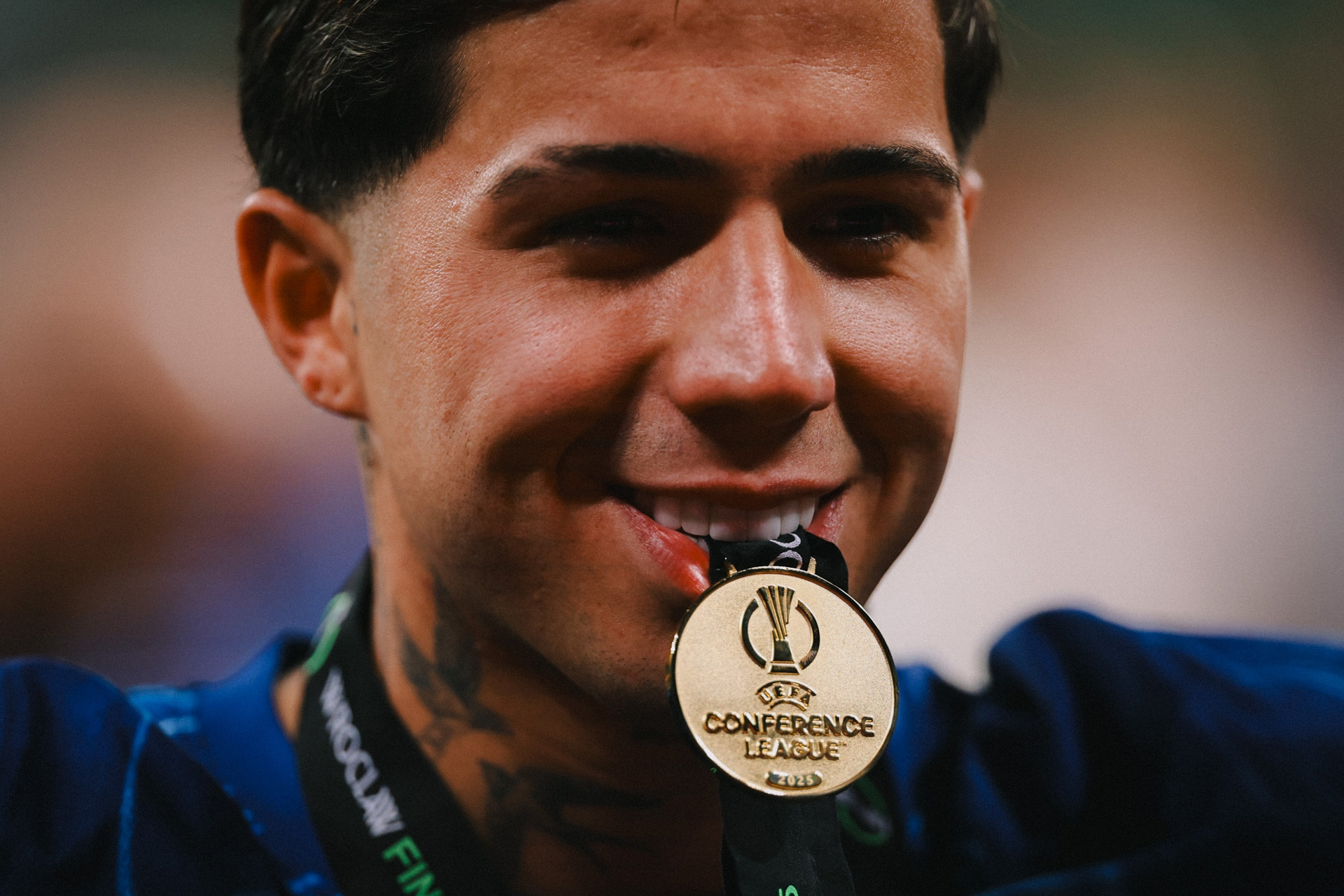 Enzo Fernandez: Từ vệ sĩ Messi đến tài sản vô giá của Chelsea