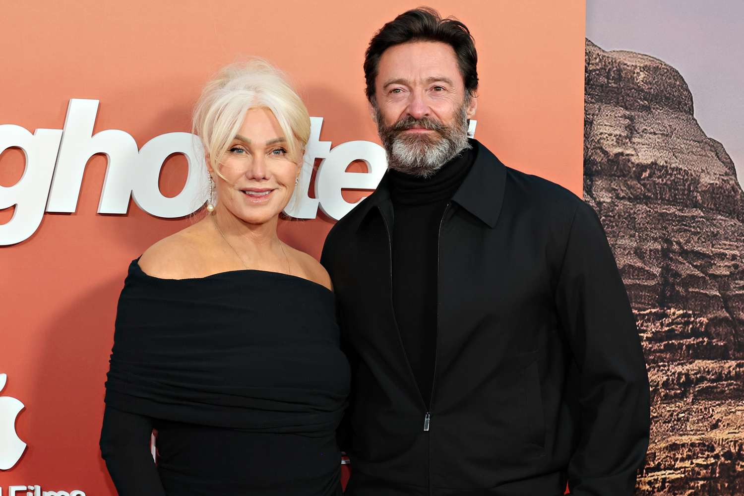 hugh jackman deborra lee furness 2023 ghosted premier 052825 569397f940694a68a6bf0122870432be.jpg