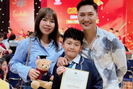 Ngô Thanh Vân được chồng kém 11 tuổi khen, Mạnh Trường hạnh phúc bên vợ con