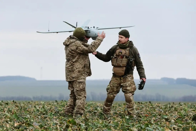 Tiền tuyến Ukraine trở thành bãi thử UAV của thế giới