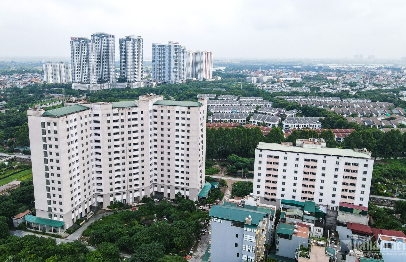 UBND tỉnh quyết định trường hợp công chức ở xa chỗ làm được mua nhà ở xã hội