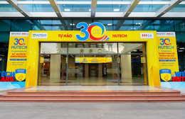 Thêm một đại học xử lý sinh viên vô lễ với cựu chiến binh đi xem diễu binh 30/4