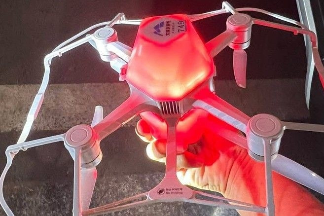 Nhặt được drone bị rơi đêm 30/4 không trả lại sẽ bị xử lý thế nào?