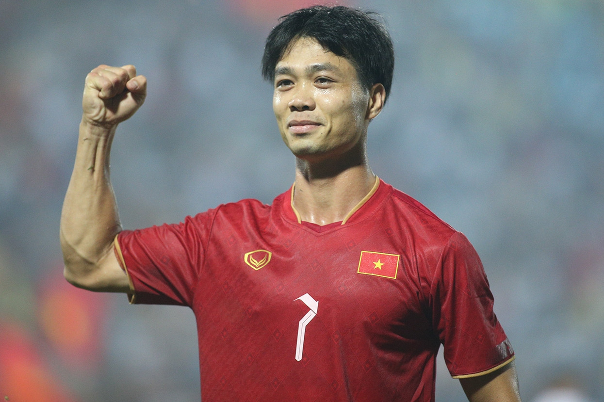 Công Phượng: Đá bóng hay, kinh doanh giỏi kiếm bạc tỉ