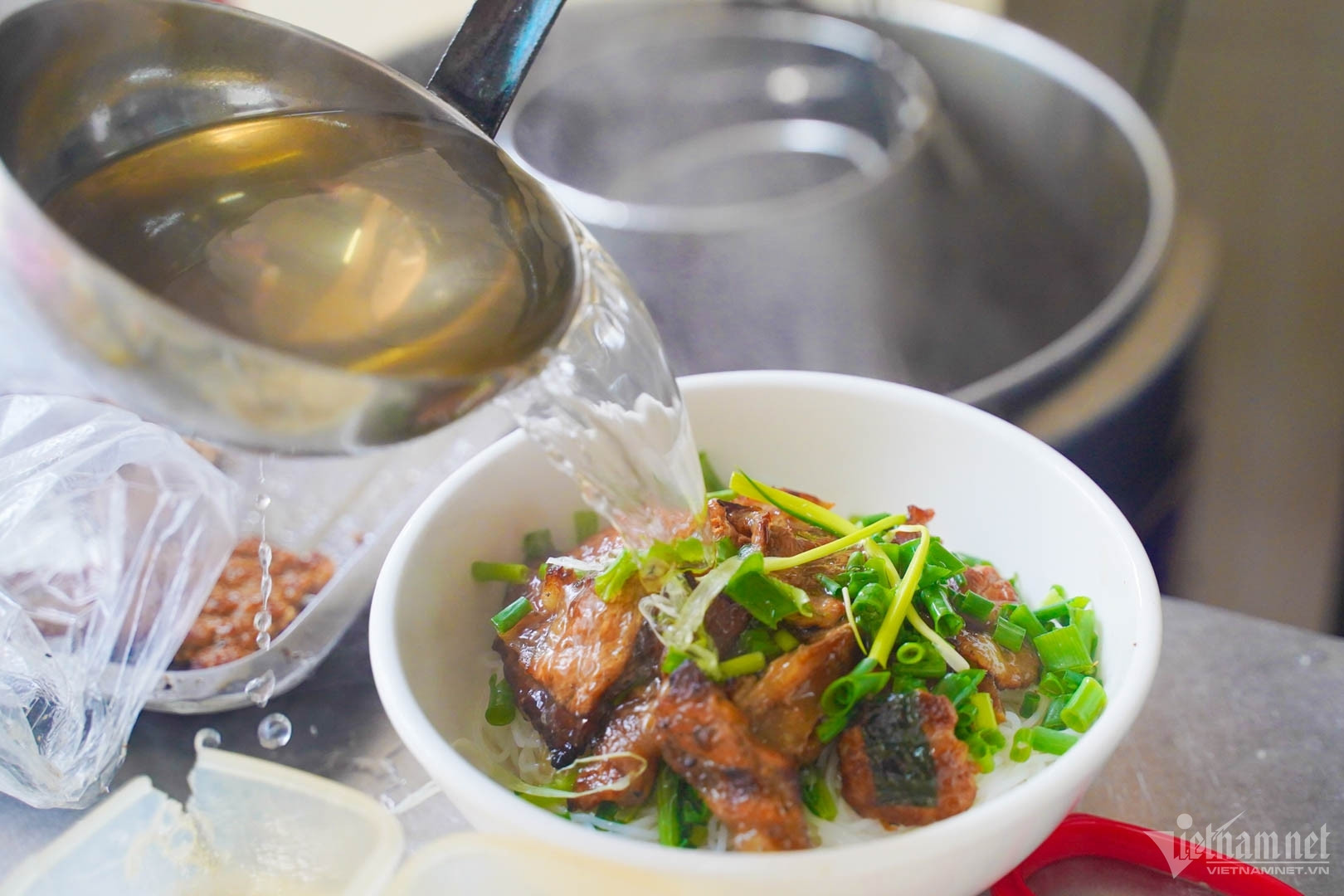 Gợi ý loạt quán ăn ngon để du khách trải nghiệm ẩm thực Hà Nội